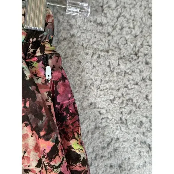 Lululemon Shorts Women's 2 Hotty Hot Stencil Blossom Running Lined Pull On - Picture 12 of 12